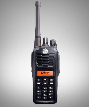 數字集群通信設備與計算機輔助設備 現代通信系統的雙翼